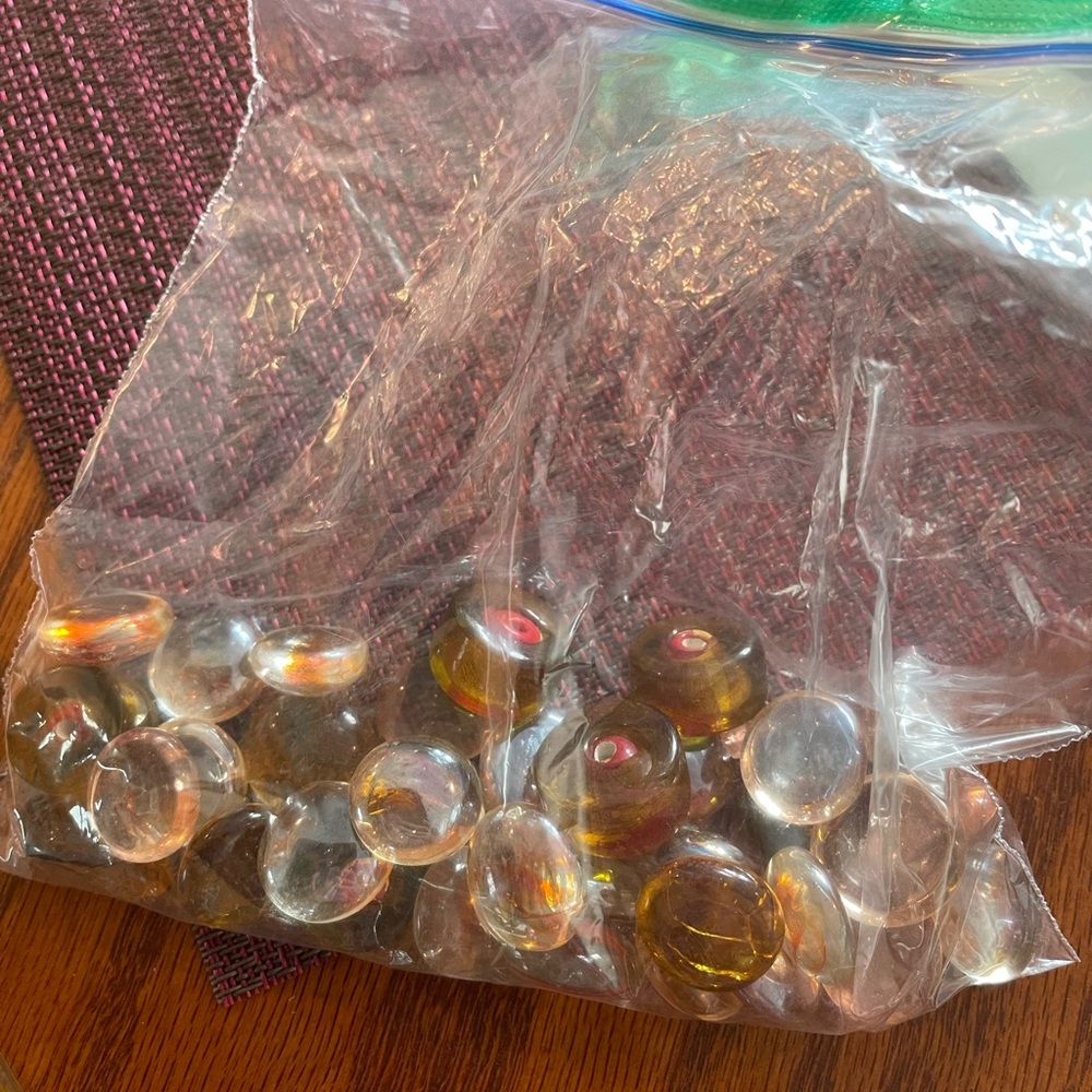Flower vase filler stones